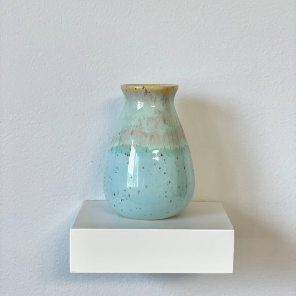Tiny Vase 4
