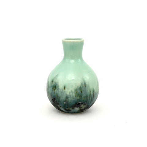 Tiny Vase 4
